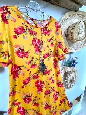 Mustard yellow boho floral dress w ruffles resort vacay beach vibe